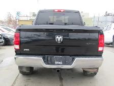 2017 Ram 1500 5.7L V8 4WD Quad Cab 140.5' SLT - Photo 7