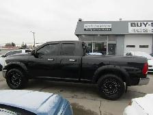 2017 Ram 1500 5.7L V8 4WD Quad Cab 140.5' SLT - Photo 9