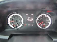 2017 Ram 1500 5.7L V8 4WD Quad Cab 140.5' SLT - Photo 15