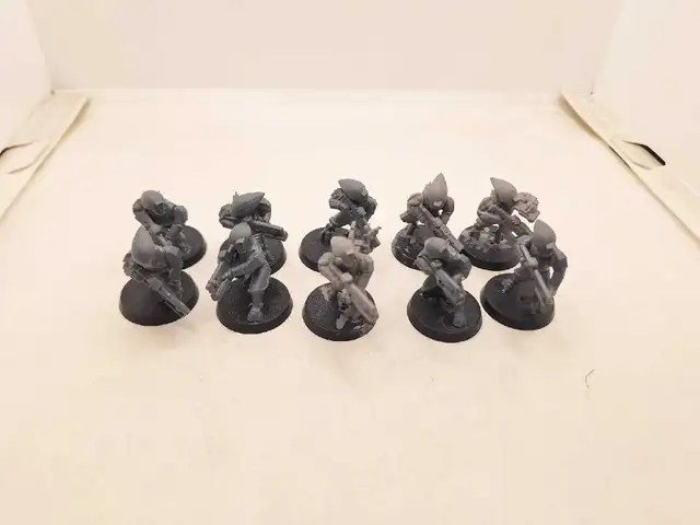 Warhammer 40k Tau 10 Pathfinders Mixed Unpainted & Primed Gray