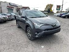 2018 Toyota RAV4 LE - Photo 2