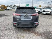 2018 Toyota RAV4 LE - Photo 6