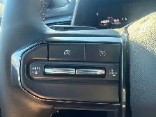 2025 GMC Canyon AT4 - Photo 16