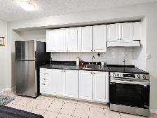 ⚡FlexStay Daily-Weekly-Monthly⚡Private Unit ⚡St. Clair & Midland - Photo 4