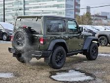 2023 Jeep Wrangler Willys - Photo 6