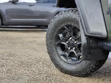 2023 Jeep Wrangler Willys - Photo 11