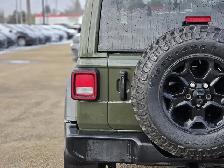 2023 Jeep Wrangler Willys - Photo 12
