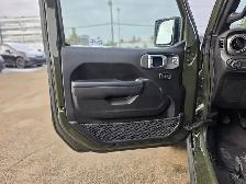 2023 Jeep Wrangler Willys - Photo 15