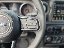 2023 Jeep Wrangler Willys - Photo 23