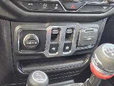 2023 Jeep Wrangler Willys - Photo 30