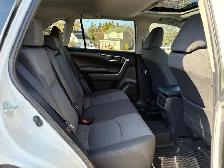 2021 Toyota RAV4 XLE XLE AWD - Photo 20