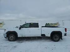 2022 GMC Sierra 3500HD - Photo 19
