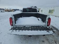 2022 GMC Sierra 3500HD - Photo 23