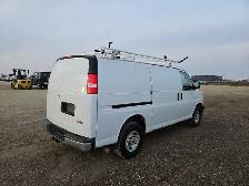 2018 GMC Savana - Photo 4