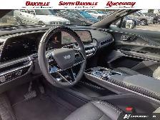 2025 Cadillac Lyriq LUXURY | 1OWNER | CLEAN CARFAX | ELECTRIC | - Photo 13