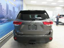 TOYOTA HIGHLANDER 2017 LE AWD 8 PASSAGERS TRES PROPRE & TOUT EQU - Photo 6