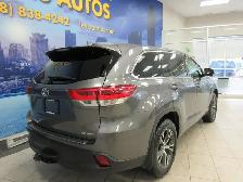 TOYOTA HIGHLANDER 2017 LE AWD 8 PASSAGERS TRES PROPRE & TOUT EQU - Photo 8