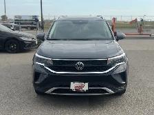 2024 Volkswagen Taos Comfortline with Panoroof, Apple CarPlay, B - Photo 2