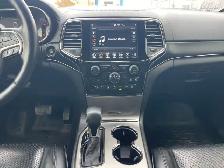 2019 Jeep Grand Cherokee Overland AWD | Power Tailgate | Command - Photo 17