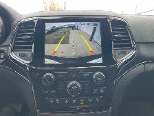 2019 Jeep Grand Cherokee Overland AWD | Power Tailgate | Command - Photo 31