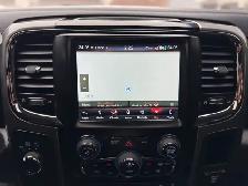 2018 Ram 3500 Laramie 4x4 Crew Cab 6'4' Box - Photo 14