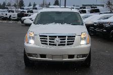 2009 Cadillac Escalade AWD 4DR - Photo 2