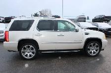 2009 Cadillac Escalade AWD 4DR - Photo 8