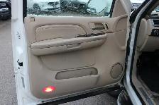 2009 Cadillac Escalade AWD 4DR - Photo 14