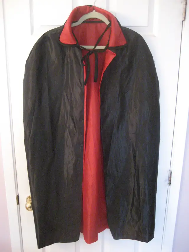 Vampire / Dracula cape