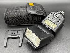 Canon Speedlite 430EX ii Camera Flash with Case & Stand/Mount
