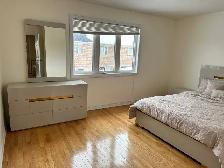 Master bedroom for rent in Richmond Hill