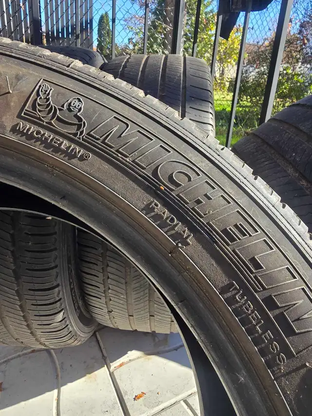 Pneus Michael 235/45/R18 Extra Load