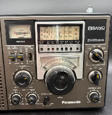 Panasonic rf-2200 Shortwave Radio - Photo 2