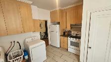 Grande chambre avec balcon à Côte-des-Neiges | Tout inclus | 500 - Photo 5