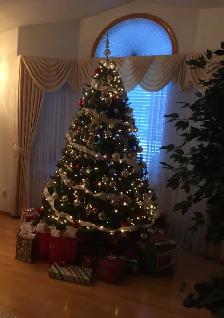 Christmas Tree - 7.5 foot artificial tree - Photo 2