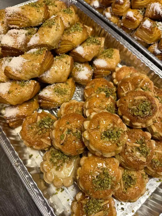 Looking for a baker assistant