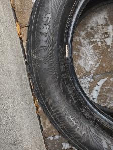 -4 pneus hiver Nokian Hakkapeliitta 235-60R18 bon état - Photo 5