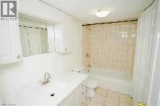 Legal basement in a detached house for rent - South end, Guelph - Photo 10