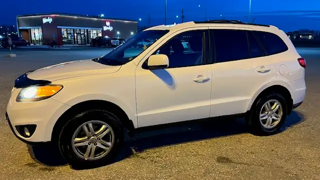 2010 Hyundai Santa Fe AWD Safetied