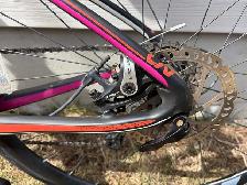 vélo route femme Liv Advail advanced 2 - Photo 10