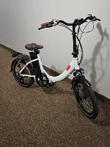 White E-Bike