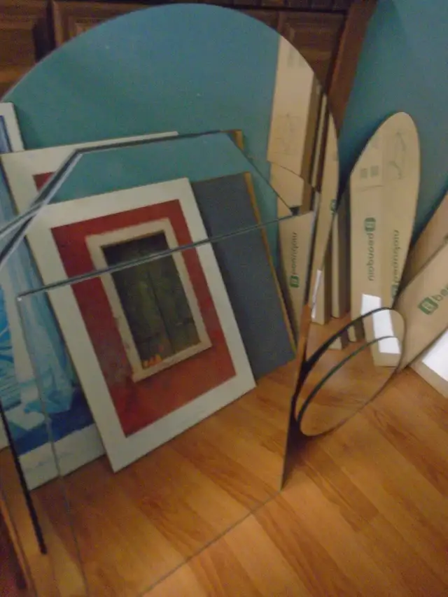 Mirror glass