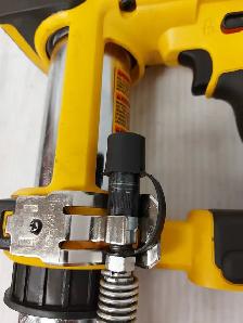 (N91366-1) DeWalt DCGG571 Grease Applicator - Photo 6