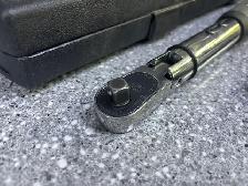 Snap On ATCH2FR100 3/8" 5-100 FT LB Torque Wrench With Case - Photo 3