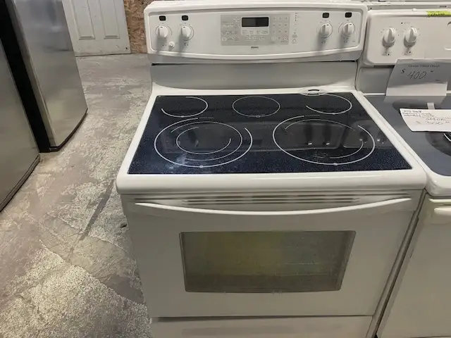 Cuisinière blanche vitrocéramique convection Kenmore