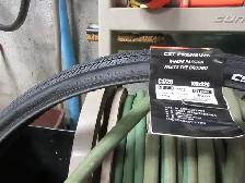 Pneu de vélo neuf CST 700x32C - Photo 3