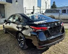 2024 Nissan Versa SR | ACTIVE TITLE,CLEAN CARFAX - Photo 4