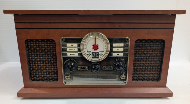 (B9018) Victrola VTA204b Record Player/Turntable