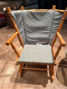 POTTERY BARN CHILDREN CHAIRS - Photo 2