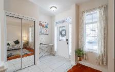 3 Bedroom Detached House for Rent in Mississauga - Photo 2